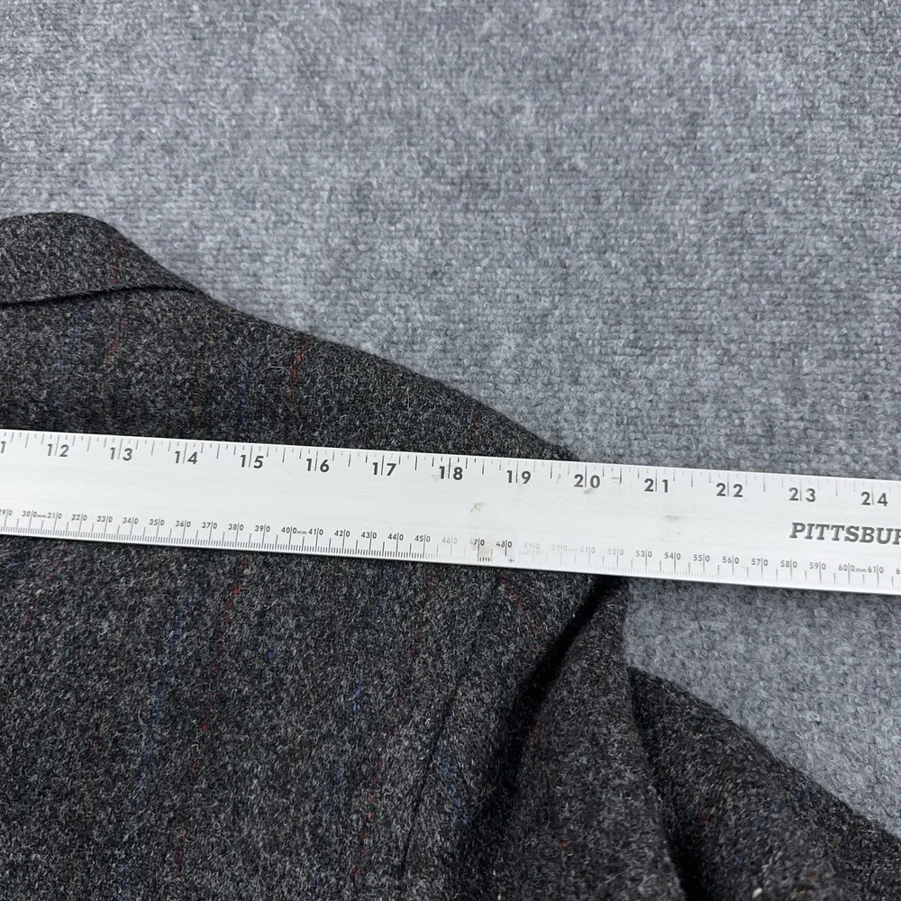 VTG Harris Tweed Donegal Flecked Blazer 42T Gray Scottish Wool Wm.‎ H Leishman